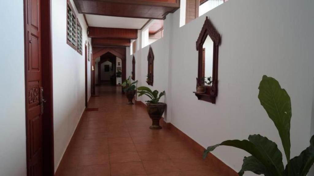 Vansana Hotel Vang Vieng Exterior foto